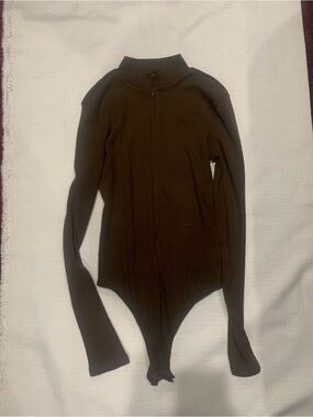 Fashion Nova Brown Long Sleeve Zip-Front Bodysuit